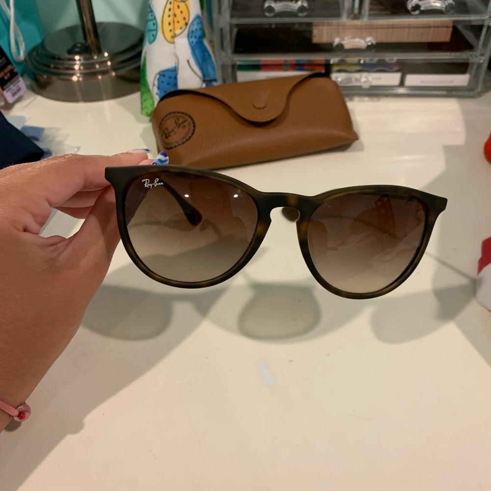 Ray Bans - Picture 4 of 8